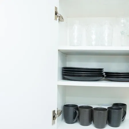 Stylish 3 Bed House With Free Parking 利兹