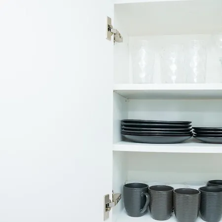 度假居 Stylish 3 Bed House With Free Parking *