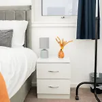 בית נופש Stylish 3 Bed House With Free Parking לידס